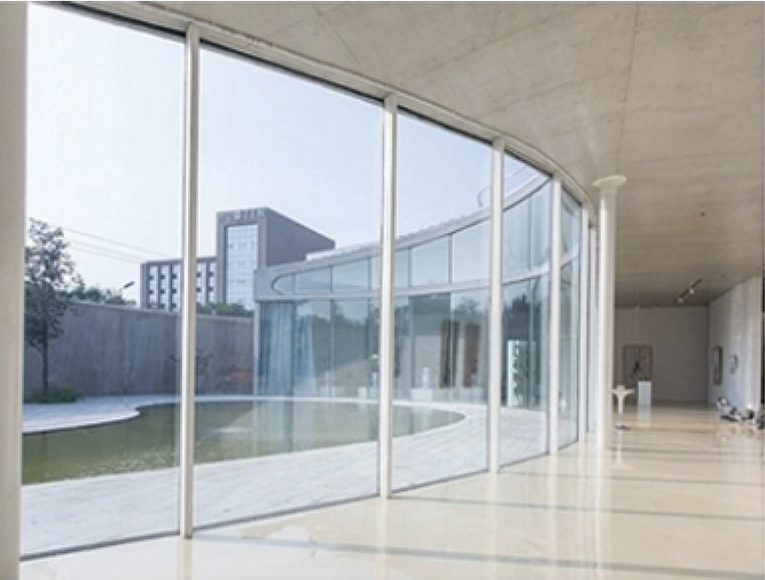 Vinilos Polarizados SEM ecoTech ventana edificio sin luz directa